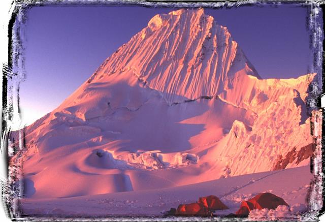 17-alpamayo_widok_z_obozu_ii.jpg