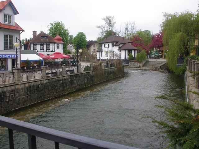 04-polanica_zdroj_-_miasto_nad_bystrzyca_dusznicka.jpg