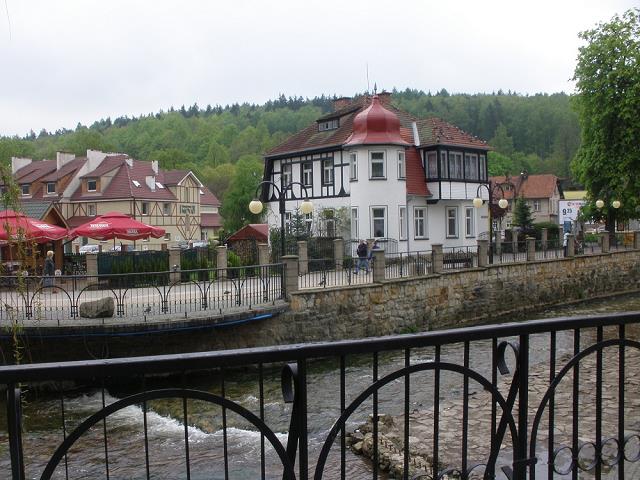 05-fragment_miasta-polanica_zdroj.jpg