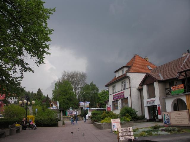 09-polanica_zdroj_przed_wiosenna_burza.jpg