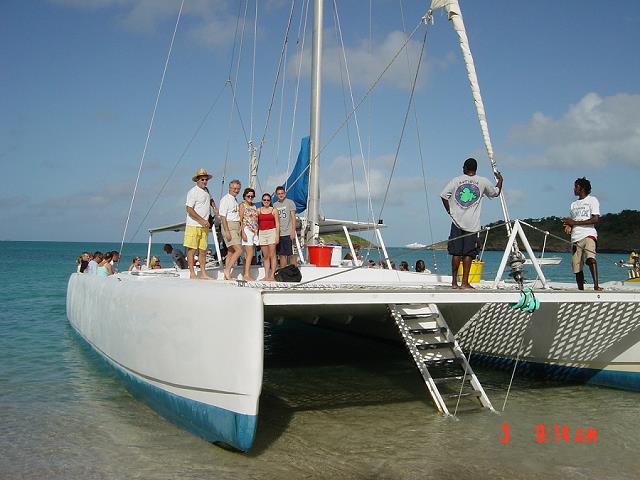 28-przed_wyplynieciem_katamaranem_na_green-island.jpg