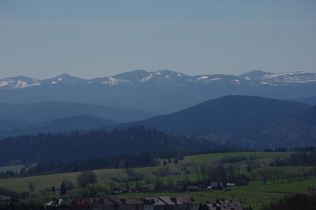 40-panorama_bieszczad_z_lutowisk_w_maju_.jpg