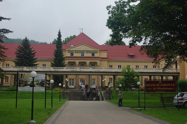 39-nowe_lazienki_mineralne_-_krynica_2012.jpg