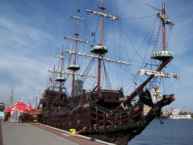 13-gdynia-dragon.jpg