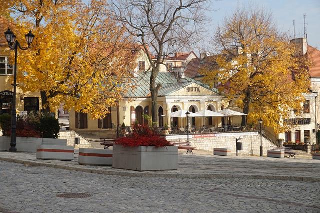 17-rynek_-_kawiarnia_kordegarda_w_sandomierzu.jpg