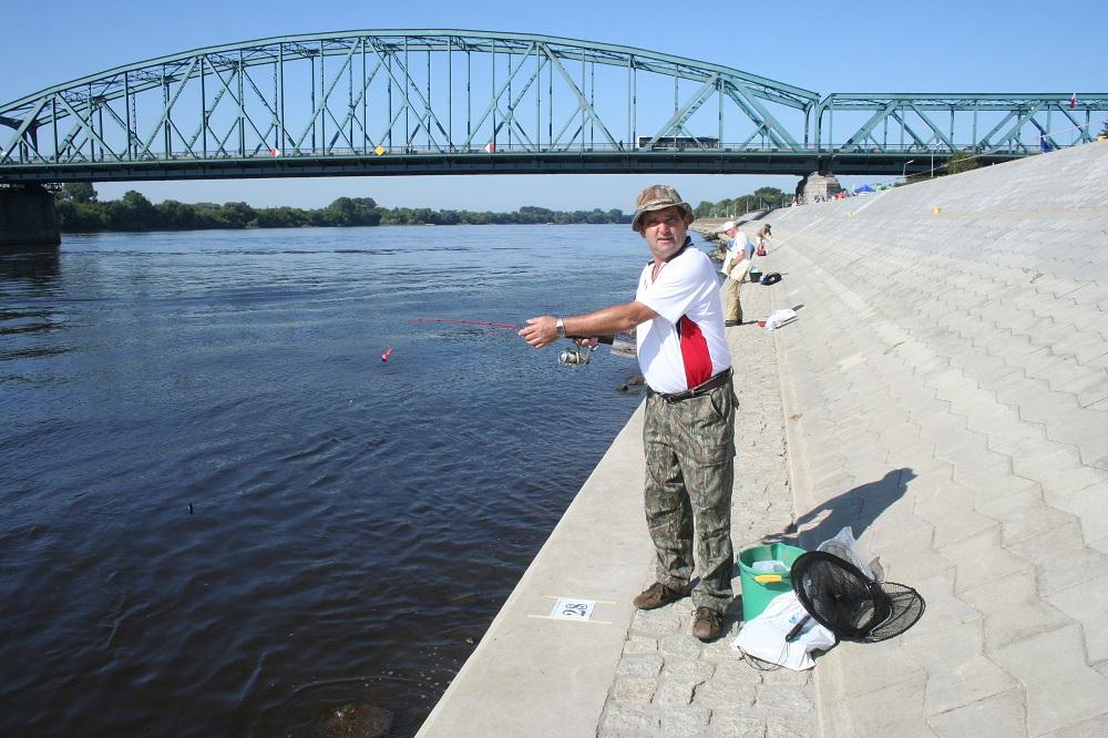 09-tadeusz_kordowski_na_stanowisku_nad_wisla_w_toruniu.jpg