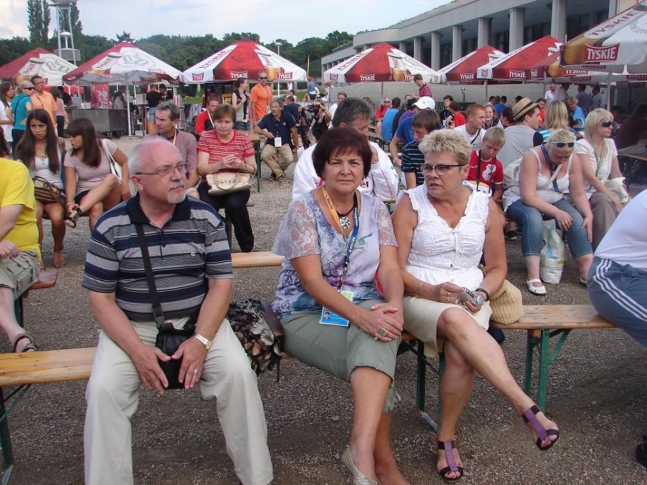 56-na_miejscu_oficjalnej_dekoracji_-wroclaw_5_-_2011-hala_ludowa.jpg