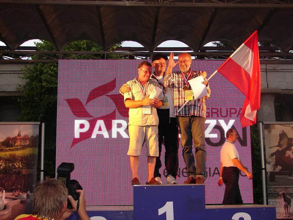 57-zwyciezcy_wedkarze_na_podium-wroclaw_2011.jpg