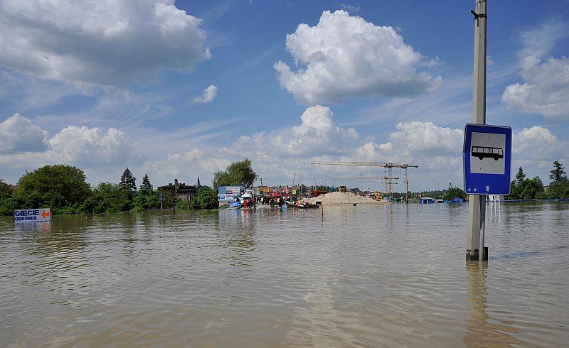 12-ulica_lwowska-widok_w_kierunku_mostu.jpg