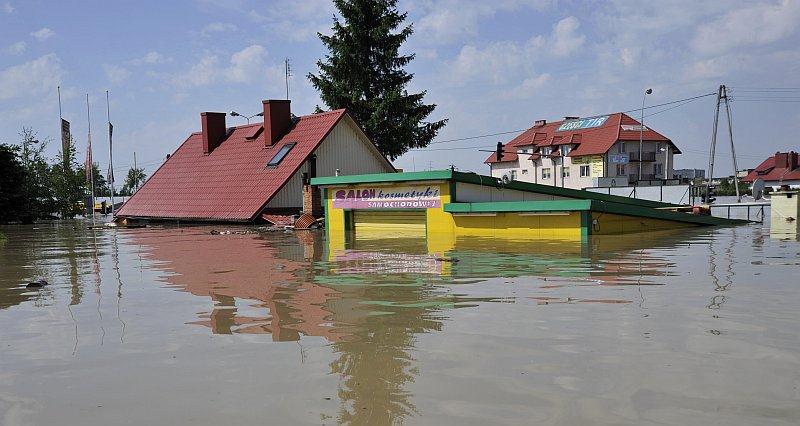 61-zalane_zaklady_uslugowe-ulica_flisakow.jpg