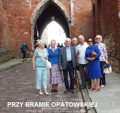 Przed Brama Opatowska