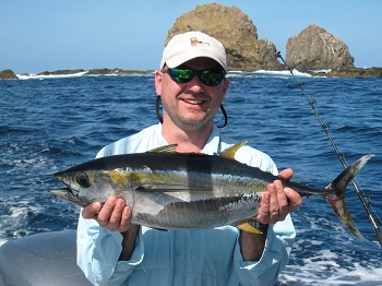 TADEUSZ Z YELLOWFIN TUNA-KOSTARYKA 2011